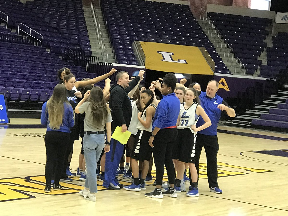 LHSDevilettes's tweet photo. Opportunity Bell will ringing this morning at 10:00 am at Murphy Center on the campus at MTSU in the TSSAA State Tournament!  #TogetherWeCan #TogetherWeWill #GoodToGreat #Step8 https://t.co/RMBJxK4df2