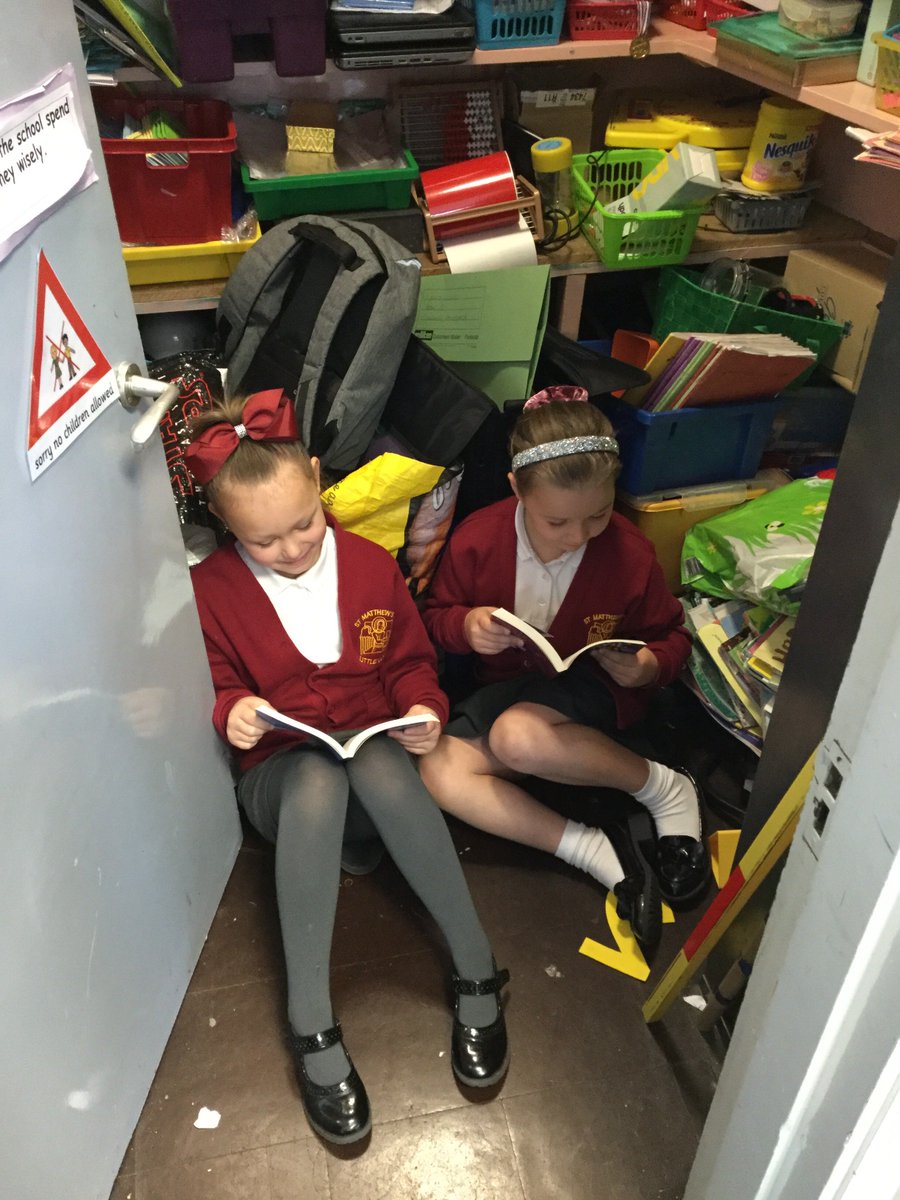 StMattsLL's tweet photo. We will read anywhere; any table, any chair...

#WorldBookDay2019 https://t.co/adjOi7JLK0