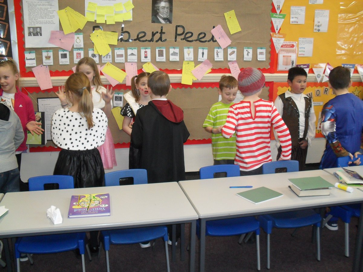 EltonLKS2's tweet photo. What a great morning! We have been showing off our fantastic costumes and writing some exciting recipes for our Alien friend. #worldbookday #foundwally #enjoyingreading @EPSElton https://t.co/L5TbG58quS