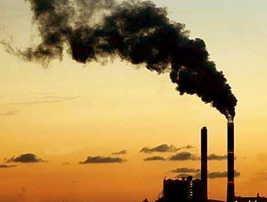 DiarioFatxo's tweet photo. Llamamos "vanguardia de la lucha europea contra el cambio climático" a quienes nos imponen una incineradora a palos.

#neolengua https://t.co/N2Eyd1KPxT