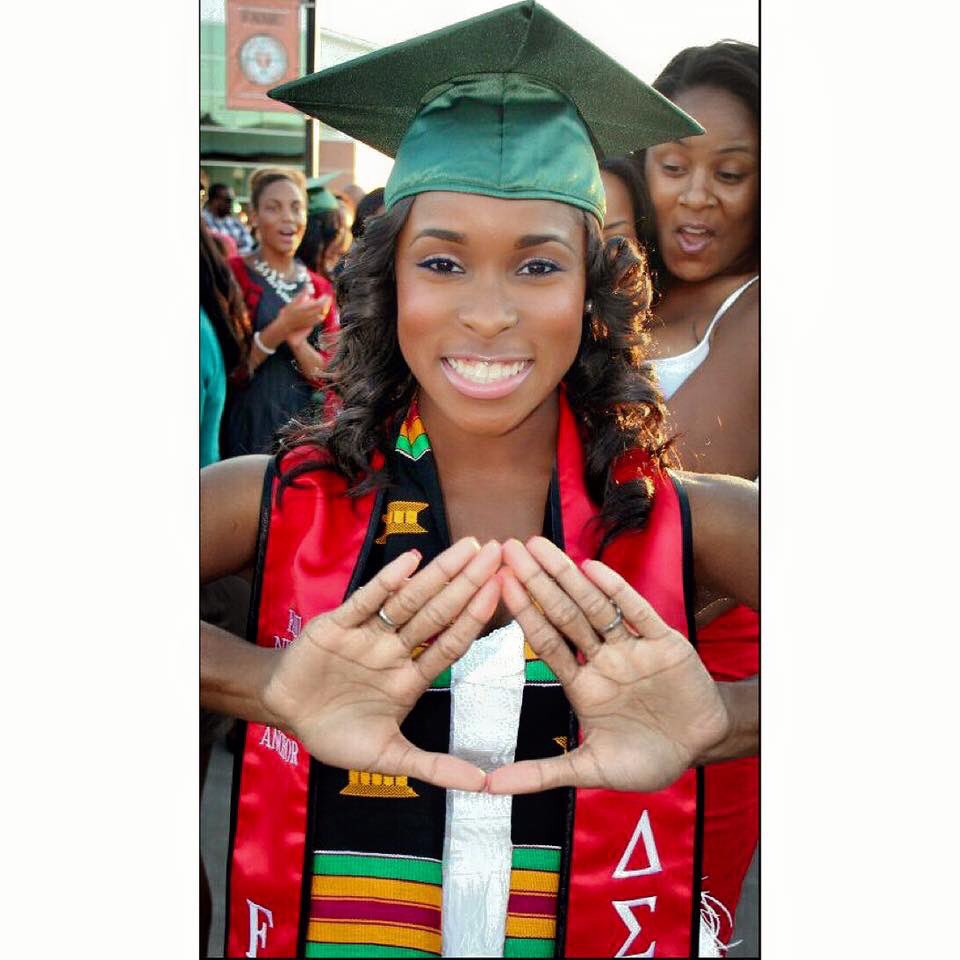 KristenPalmerTV's tweet photo. On this day 10yrs ago, 55 ladies became women of Delta & took FAMU by storm. Ententé 55 The Resurgence of a Novescent Emperess. ✨ We ran the yard then & like our prophytes, we are making our marks now. 💁🏾 ENT still the BADST 10yrs later. Happy Anniversary line sisters! ❤️ https://t.co/KULVu6IbvQ