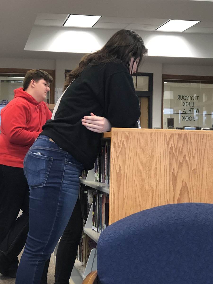 JHSYLA's tweet photo. YIG debate meeting: take 2. https://t.co/PeG74lDe9w