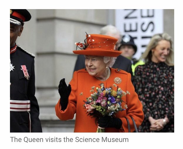 Anyone from #hithergreen recognise these fab flowers?!! Yup the  wonderful <a href="/ydbmf/">YDBMF</a>  did a bouquet for the queen today!  🌺🌼🌸
