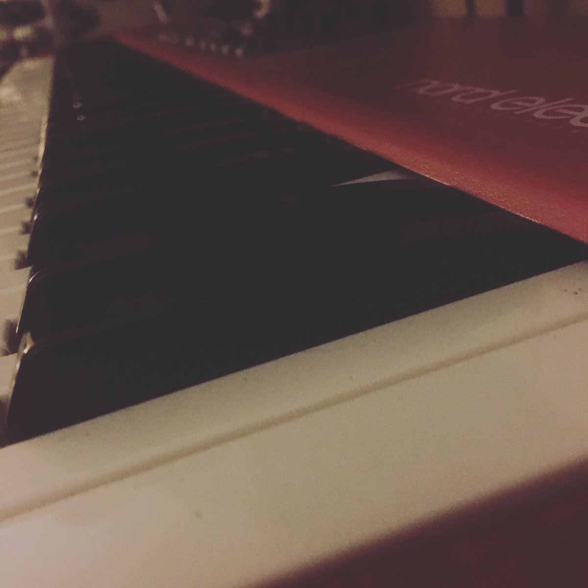 Back to the grind. Having a blast in the studio! So unbelievably excited to share some new music. Releases forthcoming ❤️🤙🏼