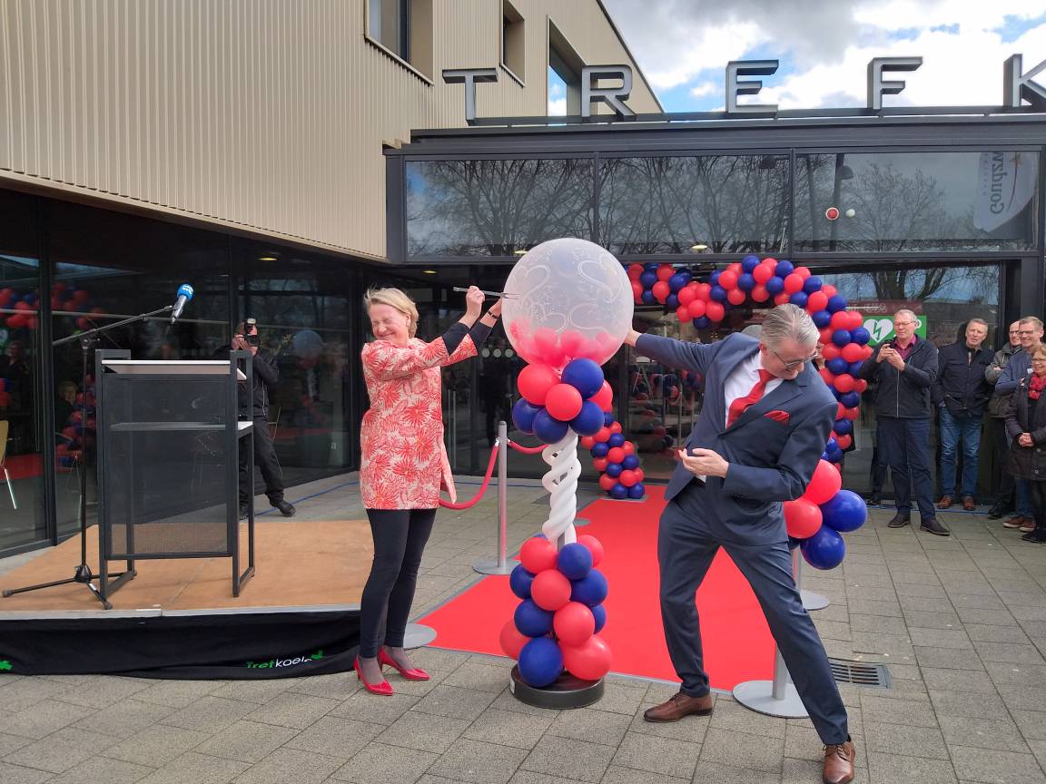 VechtdalTV's tweet photo. De Damitobeurs is geopend, Van Harte Welkom!! Wij staan er ook op stand 60, kom dat zien! #damitobeurs #damito #dalfsen #vechtdalleeft #vechtdalleefttv #omroep https://t.co/l1SVIcDS8h