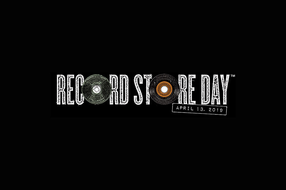 It's right around the corner #rsd19 is just 36 days away! 🎉😜🤘

What are you guys excited for?
-
 #eyeconik #eyeconikrecords #lascruces #downtownlascruces #vinyl #vinylrecords #vinylcollections #newvinyl #vinyladdict #instavinyl #igvinylcommunity #igvinylclub #recordstore