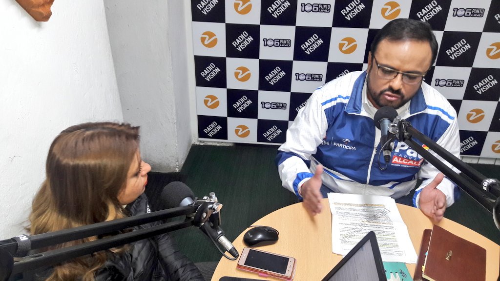 radialvision's tweet photo. En #DiálogoDirecto conversamos con el Candidato a la Alcaldía de #Cuenca por Alianza @Participa62 #JuntosPodemos33, Ing. Paúl Carrasco @PaulCarrascoC, sobre sus propuestas y plan de trabajo. #EnVivo 106.1FM #Azuay y #Cañar https://t.co/cyy8GN0hs0 #Elecciones2019EC #CuencaDecide https://t.co/7RktrEmgLz