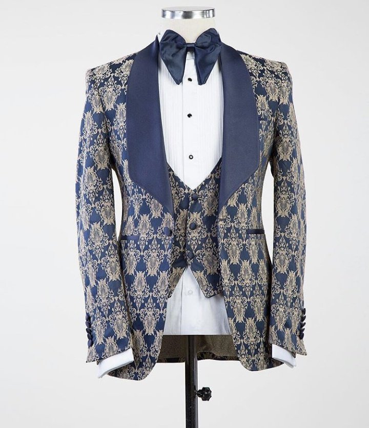 FirstClassF1's tweet photo. @OgbeniDipo Hey guys at first class fashion we have the best in men's fashion and accessories . we are just a DM away 💌 https://t.co/k6SmQjLsBk