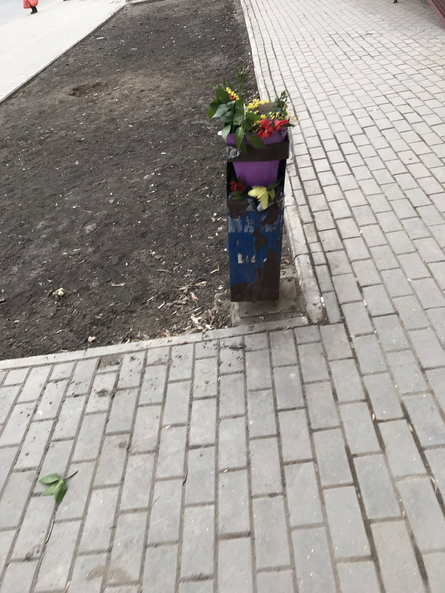 ShaShabba_Ranks's tweet photo. С наступающим 8 марта, милые дамы https://t.co/hlBthVEEax