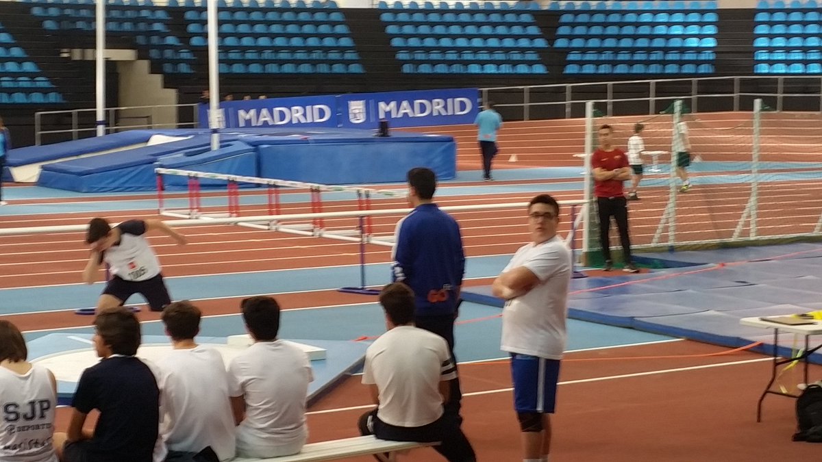 cscchamartin's tweet photo. Seguiremos trabajando el atletismo para obtener nuevos frutos y representar a nuestro colegio cómo se merece. https://t.co/ZIKZwGFQjq