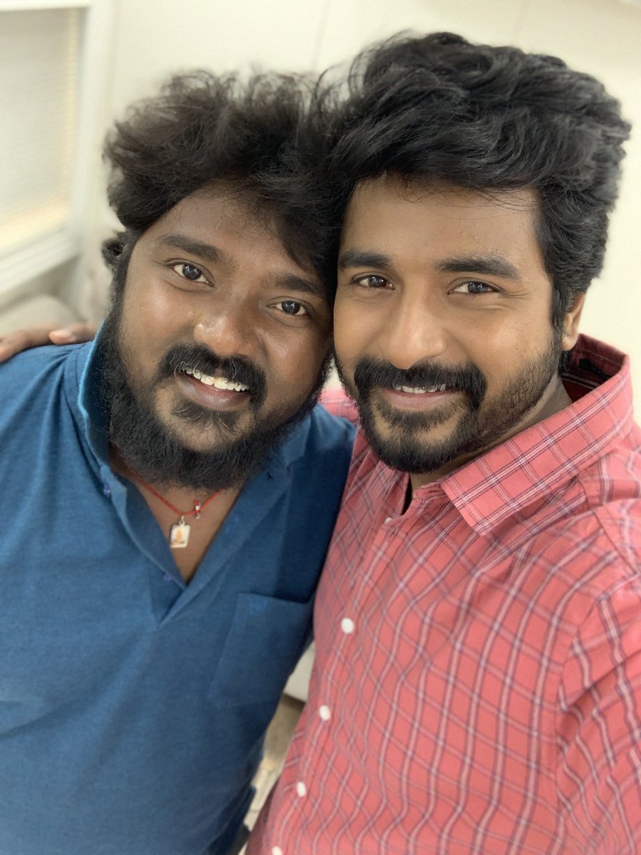 Bala_actor's tweet photo. My portion Cmpleted in our @Siva_Kartikeyan brother’s #SK14...Unga kuda work panna ovvoru secondum THAARU MAARU Thalaivareyyy....Vera LEVELL Funnn...Vera Levelll MAGIZHCHIII...Ungaludaya  inimiyana Anbirkum intha Arumayana Vaaipirkum maaberum NANRIHAL Thalaivareyyy...🙏🏾🧡🧡👍🏾 https://t.co/iPtLmZ8xNc