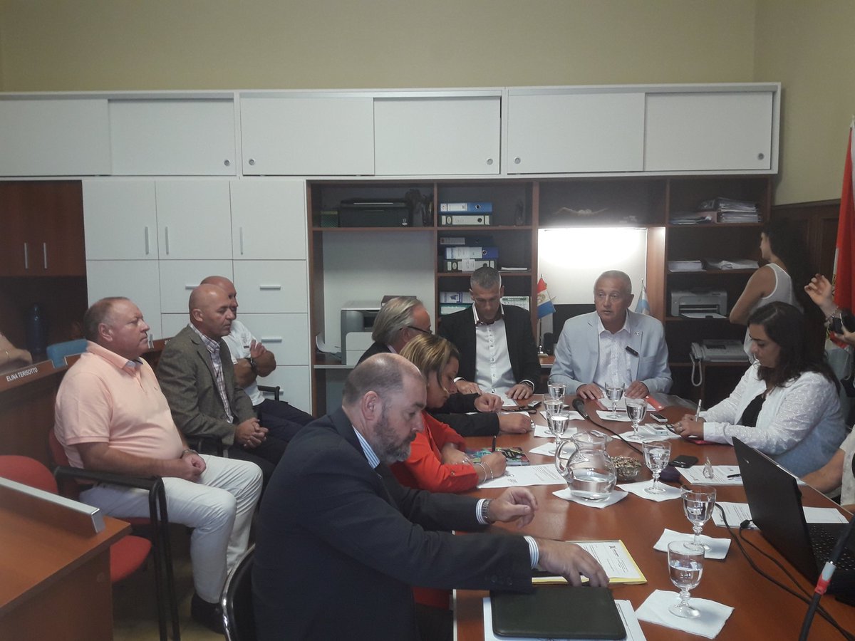 MarceDellaporta's tweet photo. #Ahora Estamos acompañando al Ing. Jorge Placenzotti en la apertura de #SesionesOrdinarias 2019 en la ciudad de #SanCarlosCentro
#LasColoniasPuedeMas https://t.co/6FCXP8cbVx