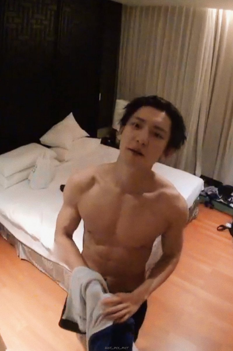 chanyeol pics tweet media