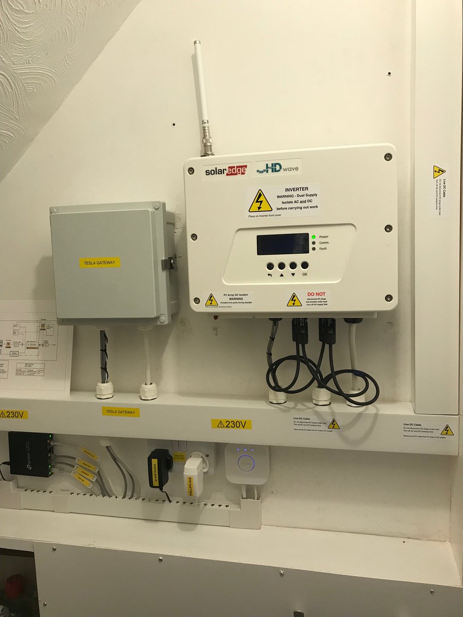 Markk3rr's tweet photo. Taking control of your energy consumption. ⁦@jojusolar⁩ ⁦@teslapowerwall⁩ ⁦@SolarEdgePV⁩   #renewables #solarpv #batterystorage #electricity #teameffort #standards #Unitedkingdom #London #Oxford https://t.co/MSLqcP8sMm