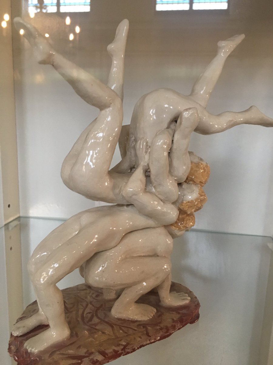 LexRutgers's tweet photo. Ik mocht in de kapel van Historisch Joris de opening van de expositie ‘zichtbaar?’ verrichten. Prachtig, intrigerend werk van deelnemers van @DOELDelft ihkv de week van de psychiatrie. Van schaamte naar trots en van kwetsbaarheid naar kracht! Komt dat zien! https://t.co/sIFV87JEeA