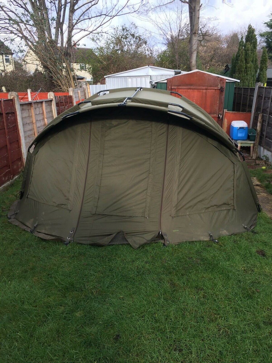 **Trakker Armo V3 2 man bivvy!**  ebay.to/2H7O0KI #trakker #armo #carptackle #carpauction #carpy #fishingislife #angling #carpdeals