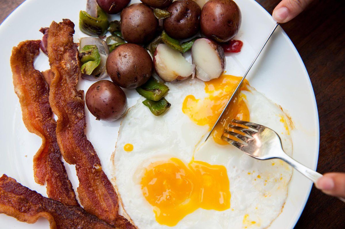mapleatdescanso's tweet photo. Chef Philip Mack dishes up soul-warming American cuisine infused with traditional southern and subtle Latin inspirations. Make your weekend brunch reservations today: https://t.co/6910yiVLI5 https://t.co/4StpLWOiPA