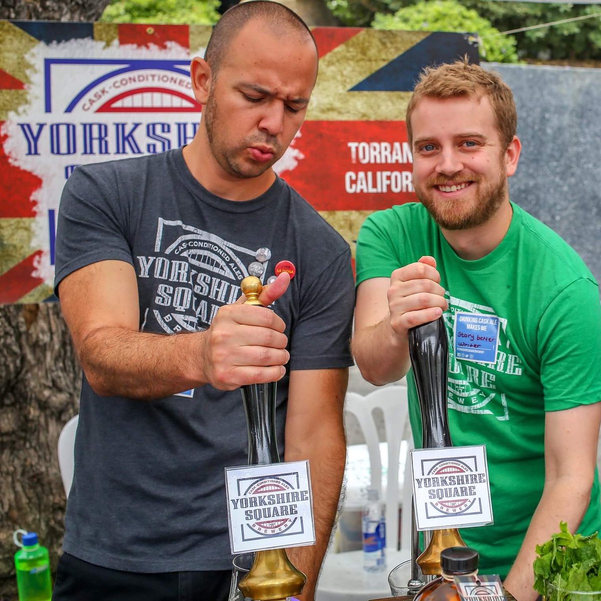 LABrewers's tweet image. Friends don't let friends drink green beer on #StPatricksDay. Join us on 3/16 for the N'owt But Stout Fest at @RealCaskAle ft. 25+ independent craft breweries! Unlimited tastings and live music to boot! 🍻🍀☘️💚

TIX:
www.stoutfestival2019.eventbrite.con

#labeer #independentbeer