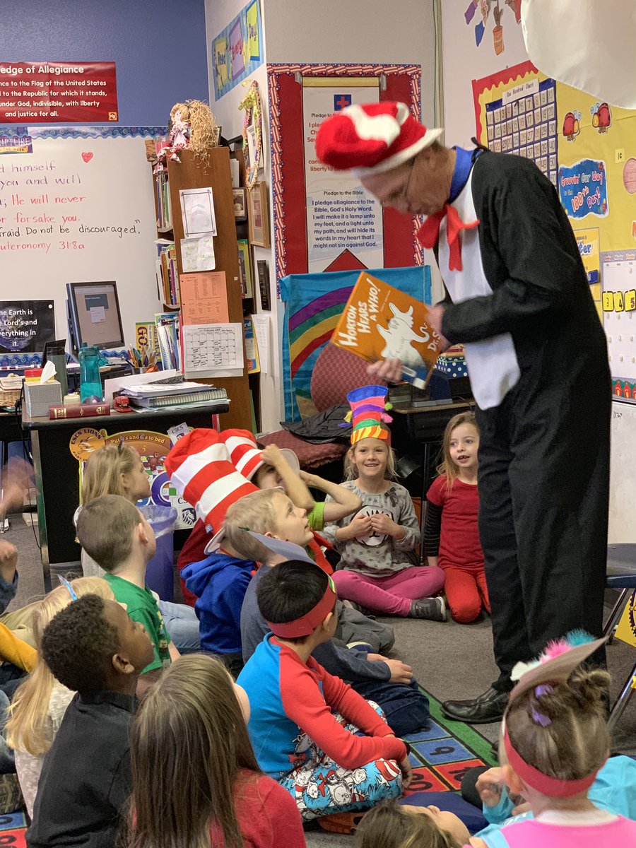 Guess who made a special visit to read ‘Horton Hears a Who!’? Why it was the Cat in the Hat! #DrSeussDay #cscslions <a href="/DrSeuss/">Dr. Seuss</a>