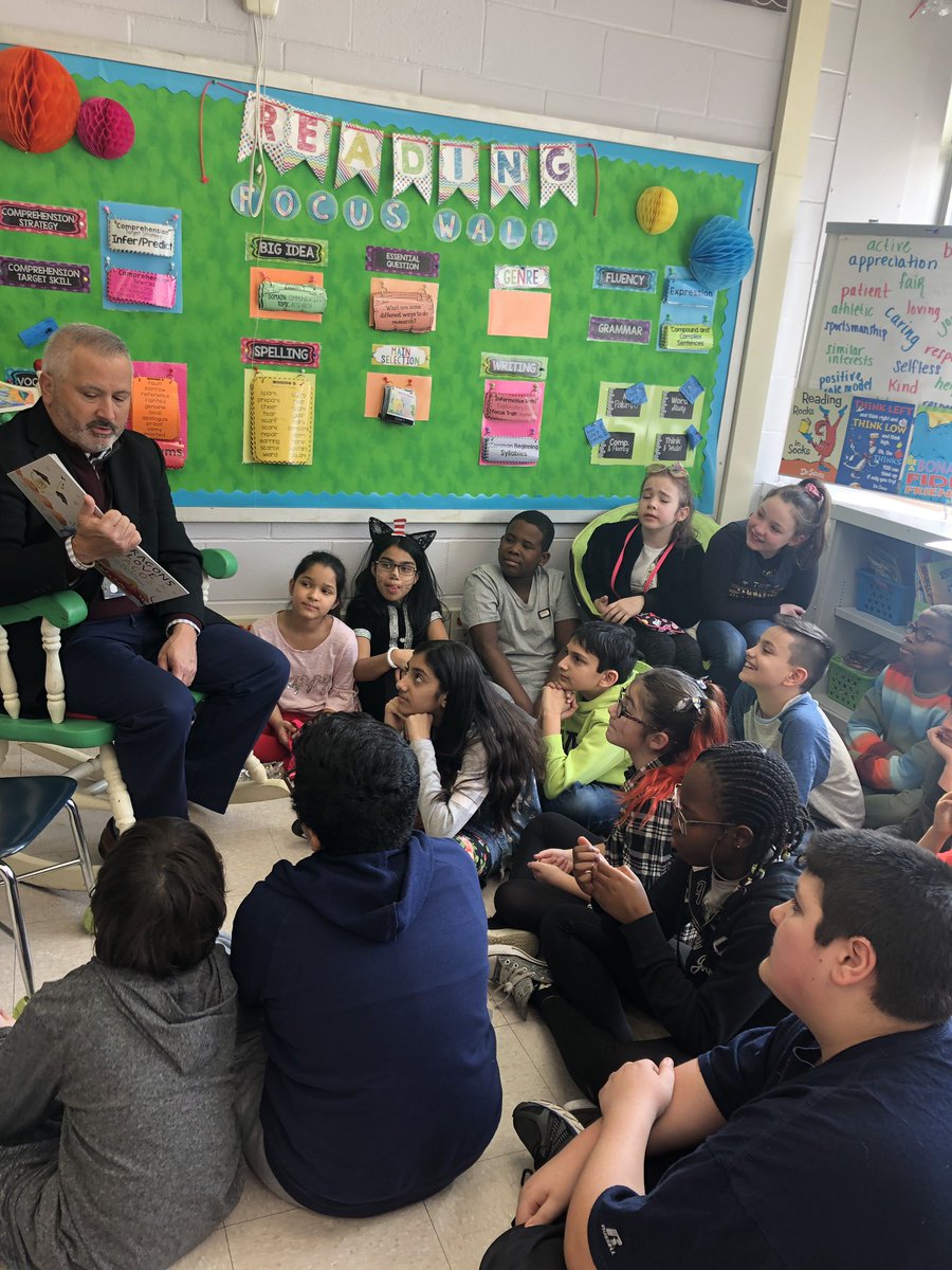 Today we learned that Dragons LOVE Tacos (just not the spicy kind). Thank you @OBSupCittadino for reading to our class. We can’t wait for the sequel! <a href="/coopthecrab/">Cooper School</a> #ReadAcrossAmericaWeek