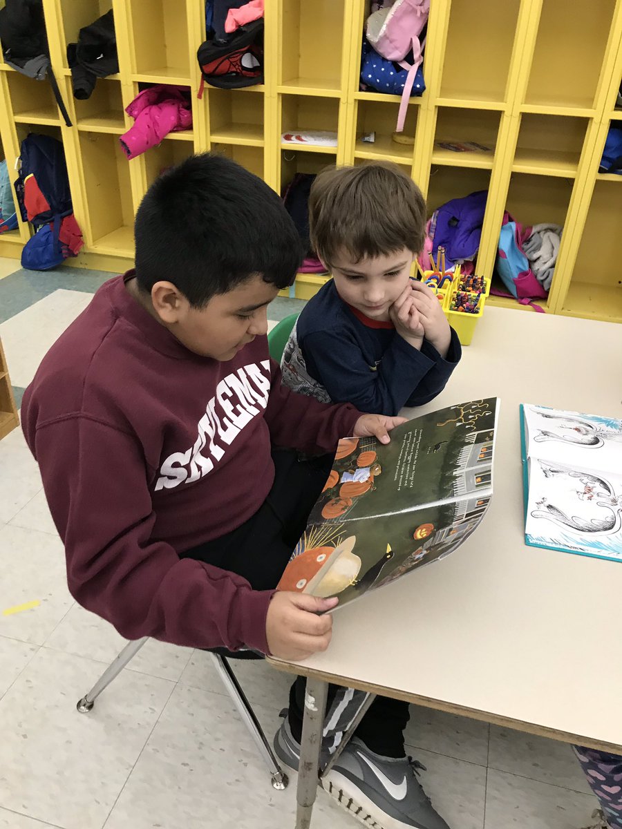 Buddy reading- 3rd graders and kindergarteners ❤️ <a href="/PLVBears/">Pleasantville Elementary</a>  #polarpride