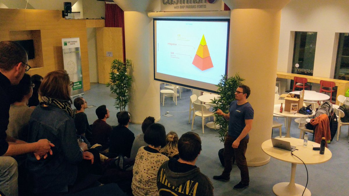 frontendbe's tweet photo. Second speaker of the night: @henrottesimon bravely talking about unit testing! #CodePenBelgium https://t.co/uTRiAakxg9
