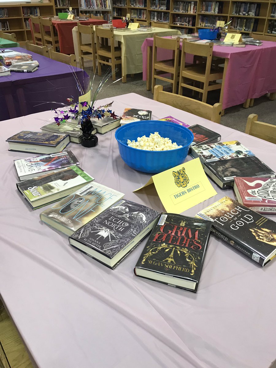 Book Tastings in the Library! The students “tasted” different books as their Appetizer, Salad, Entrée and Dessert and even had a Popcorn snack while reading!  Another great way to get our students engaged and develop a love for reading! #lovereading 📚😁