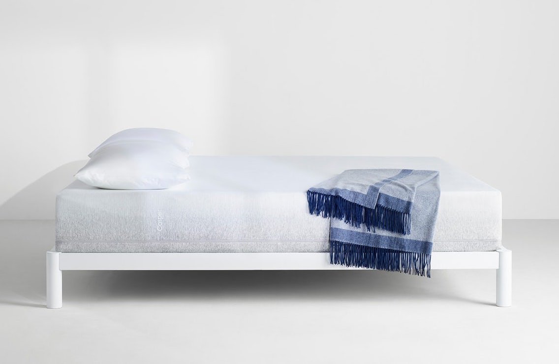 goodbed's tweet image. Good morning, GoodBed-land! Spring is around the corner, and we've got the perfect way to "Wave" goodbye to winter...a chance to WIN a new Wave mattress w/ comfy zoned support from @Casper on Apr 1! Follow @goodbed or RT to enter! goodbed.com/giveaways/  #mattress #giveaway #ad