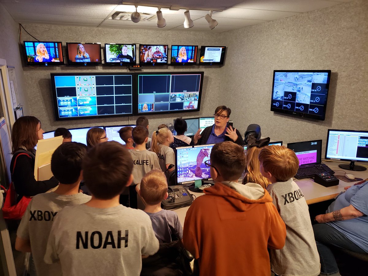 tduffmath's tweet photo. Had an extended lunch break today due to a training, so I was able to tag along on my daughter's ALPS field trip to @TexomasHomepage.  Thanks KFDX for a great learning experience!  @eliznolanALPS @burkburnettisd @KendyJohnston https://t.co/ZSEildbmcJ