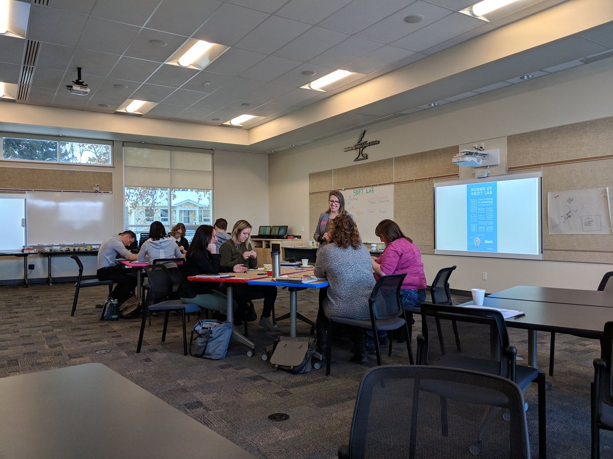 TELUS_Spark's tweet image. 🙌 @TELUS_Spark and our @SparkShiftLab crew is in Medicine Hat today with tools to empower education professionals with design thinking. We&apos;re getting hands-on with science and building moving brush bots! #SparkShiftLab