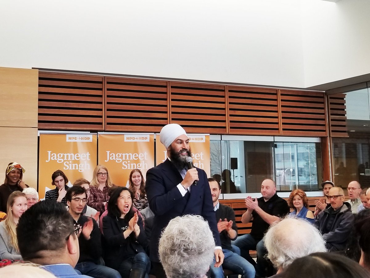 "We need to make it easier for people to join a union. Many studies have shown how unions play a major role in reducing income inequality," says <a href="/theJagmeetSingh/">Jagmeet Singh</a> to a packed room at the #Toronto townhall.
