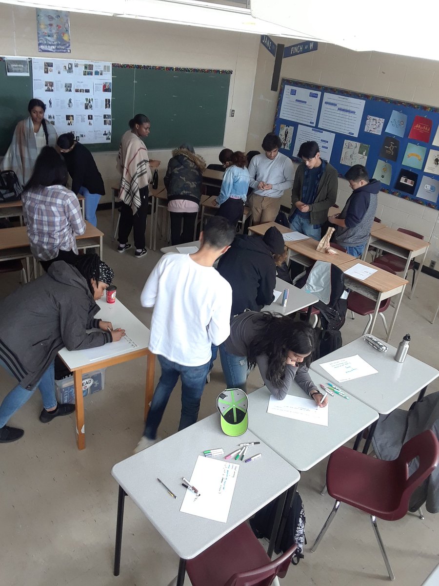 Gallery walk to get feedback on their podcast stories - getting excited to hear their results! @CWJefferysCI @ChezDominique @MahfuzaLRahman @tdsb_helen #tdsbhybrid #tdsbdll