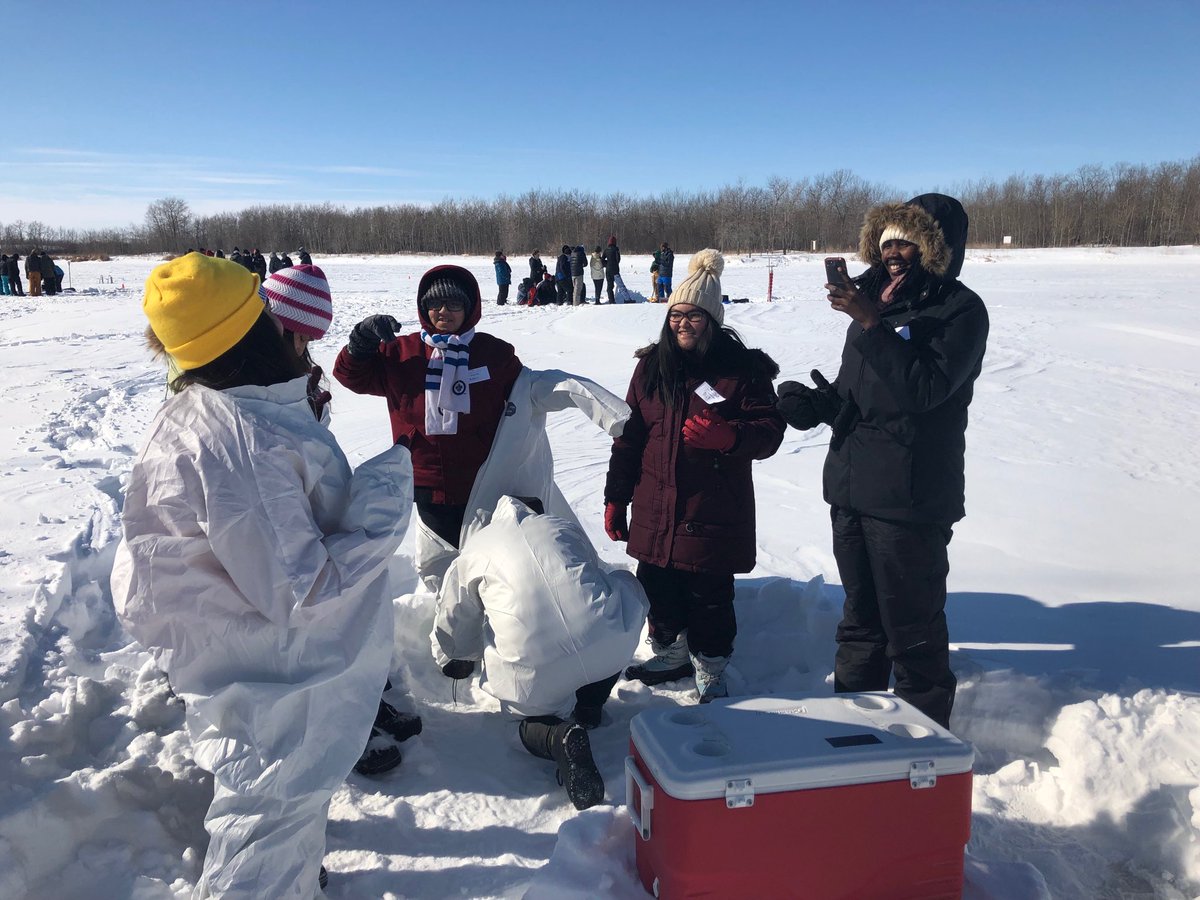 Ray_Ngarboui's tweet photo. Gordon Bell High School students &amp; staff at Arctic Science Day @ FortWhyte Alive!  Participating, learning, practicing water sample collection, PH &amp; Mercurey level above &amp; under iced water, etc. ⁦@GordonBellHigh⁩ ⁦@FortWhyteAlive⁩ https://t.co/ruGtcu2qLk
