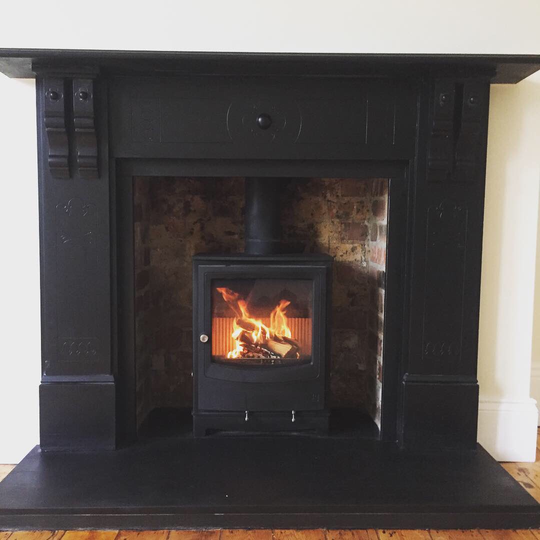 wbstoves's tweet photo. A few jobs from the last week or so inc a new setting in our showroom @Heta_AS @FocusFireplaces @aradastoves @StovaxGazco #whitleybay #beadnell #northshields #morpeth #monkseaton 🔥🔥🔥 https://t.co/HBjZz23wWx