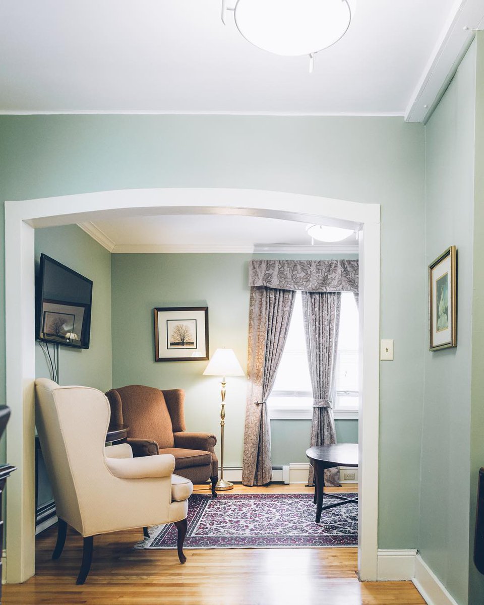 Just because you’re away from home doesn’t mean you can’t feel at home 🏡