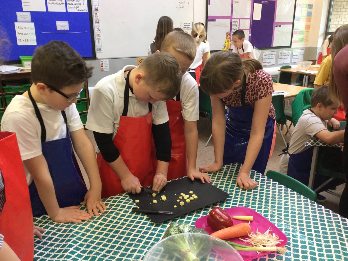 Miss Elvidge tweet media