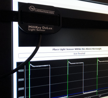 labhackers's tweet photo. @PsychoPy : Testing win.flip() timing using event.waitKeys() and a #MilliKey DeLux light sensor!? See https://t.co/3hPyp1bczP
#MilliKeyDeLux
Results look good! https://t.co/LmtZngWvJQ