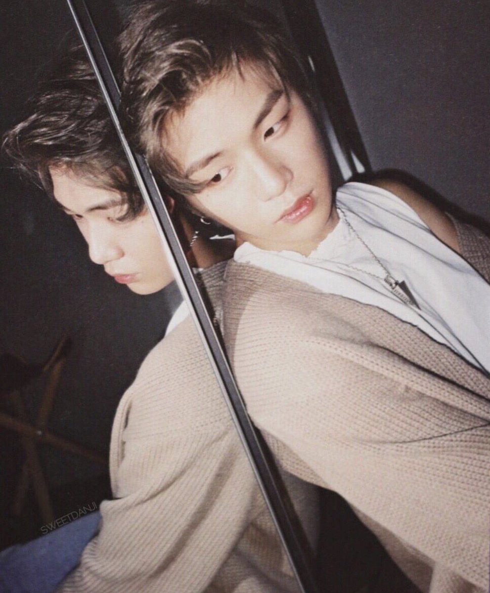 11WANNAONE95's tweet photo. 勝手に1人で盛り上がってる🦐
#nieldeep #강다니엘 #배진영
#WannaOne #워너원 #ワナワン https://t.co/rG9e8VaYbW