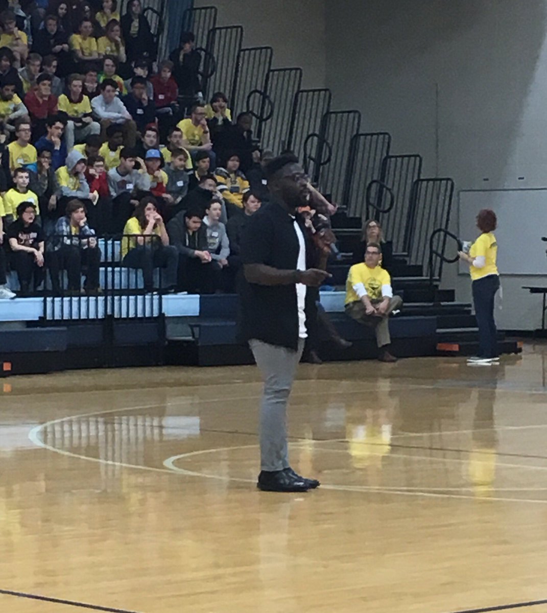 Pwestdeb8's tweet photo. Starting our #Districts19 morning with the youthful, powerful speaker @Denis_Estimon before a day of service with @EveryChildsHope. What more do you need to know that what we will do all weekend long matters? #PWestPaysBack @WeDineTogether https://t.co/3x8hfYpxit