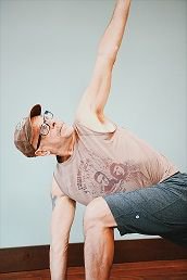 hOMePYM's tweet photo. Welcome #hOMePYM co-founder Christopher Neithamer back from Hawaii at YOGA THIS SUNDAY March 10th 9:30am-10:45am! Register here and let us know you'll be t here: https://t.co/VVzmtWPF0d #christopherenergyhealer #yoga #yogadad #yogaeverydamnday #alignandflow #yogalife https://t.co/6P72l7H5ey