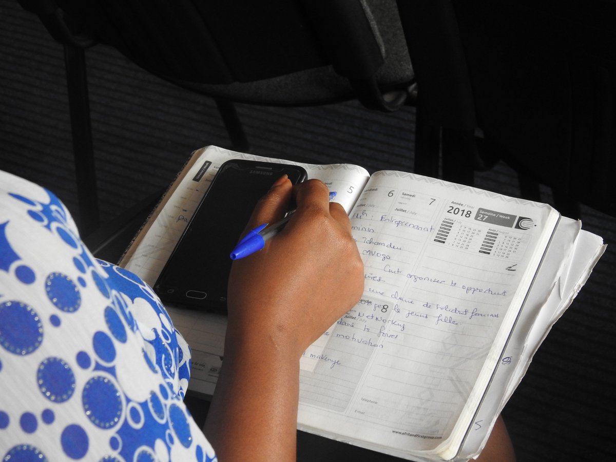 YAOUNDÉ
#CélébrationDeLaJournéeInternationaleDesDroitsDesFemmes
Conférence sur l'entreprenariat féminin avec l' association Ladies Business Network