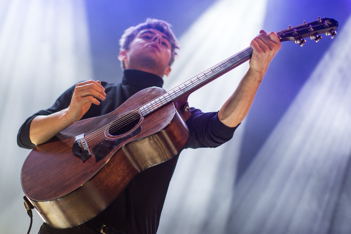 JSaunders_Photo's tweet image. Beautiful songs from the talented @SeafretOfficial on their last night of their tour in London at @Islington_AH Pt.1/4