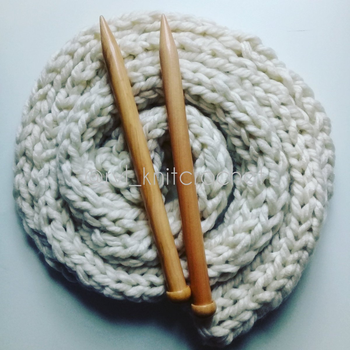 RVL__'s tweet photo. Chunky knits https://t.co/zJInJCeuCd