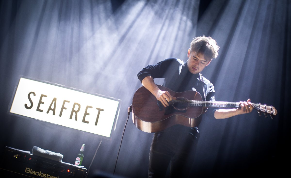 JSaunders_Photo's tweet image. Beautiful songs from the talented @SeafretOfficial on their last night of their tour in London at @Islington_AH Pt.2/4