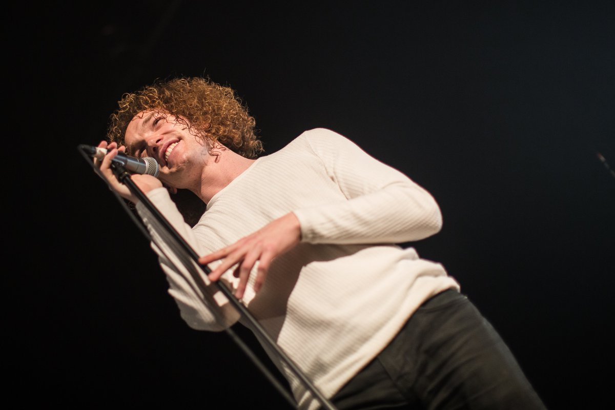JSaunders_Photo's tweet image. Beautiful songs from the talented @SeafretOfficial on their last night of their tour in London at @Islington_AH Pt.3/4