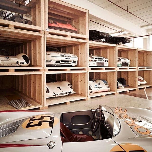 utoArchitecture's tweet image. There is something extremely pleasing about this image both architecturally and as a petrolhead. Something that I aspire to achieve in all my designs #automotivearchitecture.  Photograph by @steffen.jahn for @ramp.space
.
.
.
.

#architectureporn #archit… ift.tt/2TqGS2H