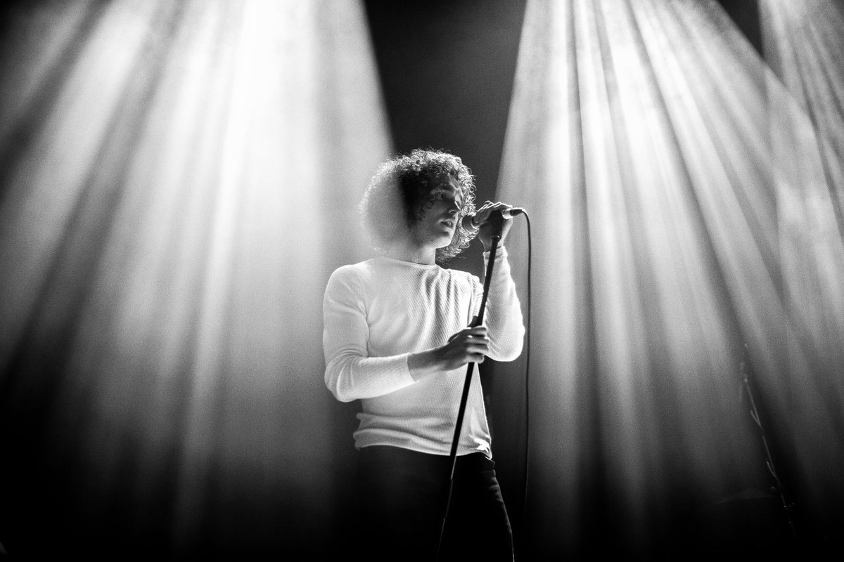 JSaunders_Photo's tweet image. Beautiful songs from the talented @SeafretOfficial on their last night of their tour in London at @Islington_AH Pt.4/4