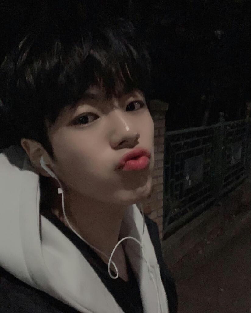 MashihoFansign's tweet photo. [IG UPDATE]
20190307

Chu Sweetly Chu😘

#트레저13 #TREASURE13 #wayhomeselca #selcamaster #ChuChuJaeHyuk🦁 #poo•3• #YG https://t.co/YmQQLWv4AZ