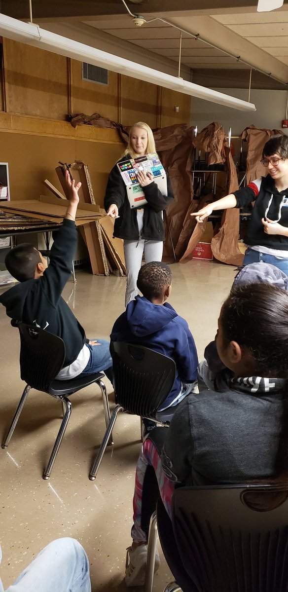 Students from LASA doing some STAAR review with 5th grade. #AISDproud @AISD_Science @PrincipalMWoods