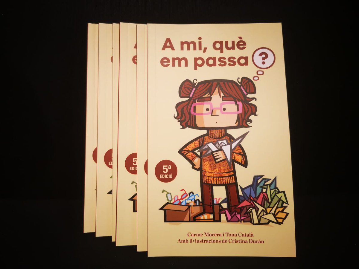 Vincle_Ed's tweet photo. Hui tenim acumulació de bones notícies en @Vincle_Ed!!!
#AMiQueEmPassa de Carme Morera i @tonacatala ha arribat a la cinquena edició!!! Una prèvia excel·lent per a celebrar el llançament de la segona part del llibre per a la @firallibrevlc 🙂 https://t.co/xVw02v0oYv